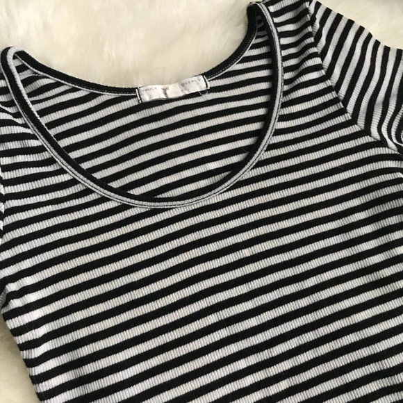 Truly madly deeply ribbed stripe crop top small - Picture 2 of 3